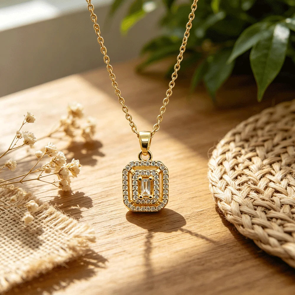 Collier pendentif plaqué or avec double halo de zircons cubiques taillés en escalon, bijoux minimalistes style Ins pour femme, pour le quotidien